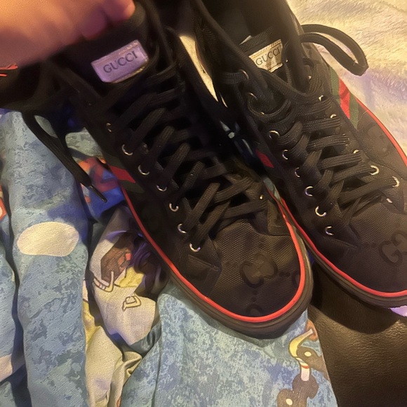 Gucci Men's Black and Red Sneakers - Picture 1 of 3